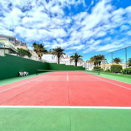 Modern Apartment, Wifi, Pool, Beach, Tenerife South Lägenhet