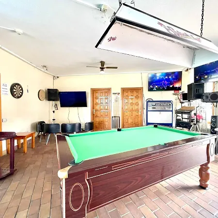 Modern Apartment, Wifi, Pool, Beach, Tenerife South Lägenhet *