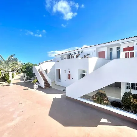 Modern Apartment, Wifi, Pool, Beach, Tenerife South Lägenhet