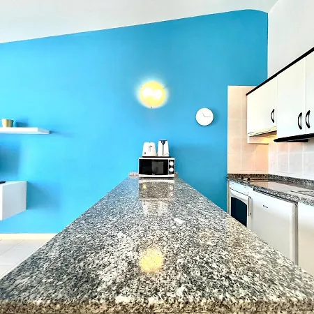 شقة Modern Apartment, Wifi, Pool, Beach, Tenerife South *