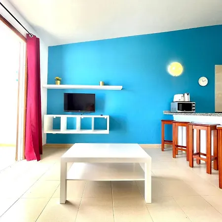شقة Modern Apartment, Wifi, Pool, Beach, Tenerife South أذيخي