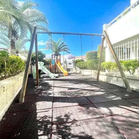 Modern Apartment, Wifi, Pool, Beach, Tenerife South شقة أذيخي