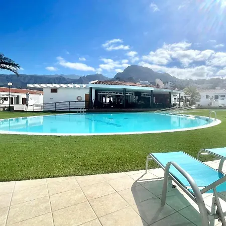 شقة Modern Apartment, Wifi, Pool, Beach, Tenerife South أذيخي