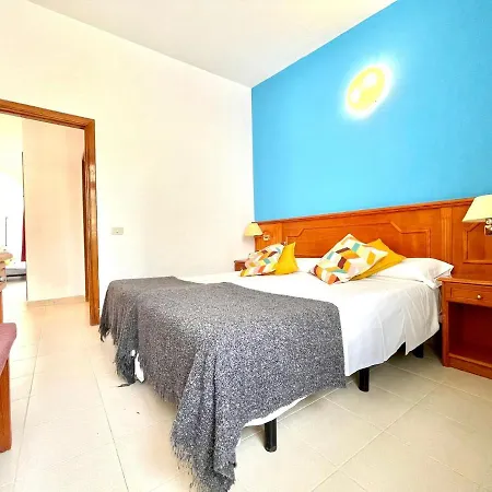 Modern Apartment, Wifi, Pool, Beach, Tenerife South أذيخي