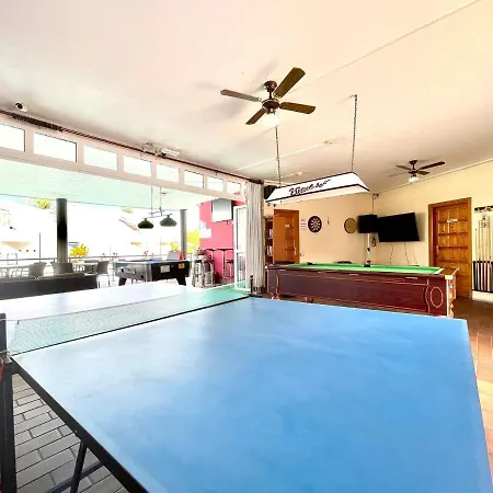 Modern Apartment, Wifi, Pool, Beach, Tenerife South * أذيخي